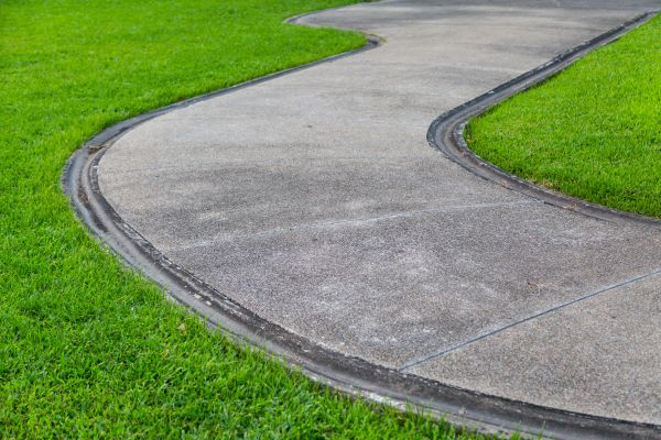 Concrete Sidewalk Construction in Mishawaka