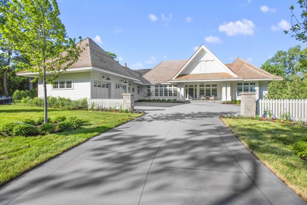 Cost of Driveway Concreting in Mishawaka