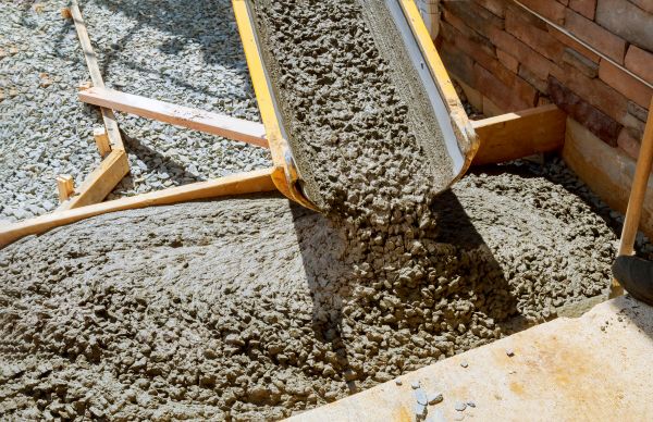 Cement Walkway Pouring in Mishawaka