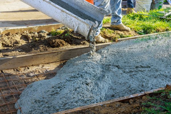 Cost of Driveway Concrete Pouring in Mishawaka