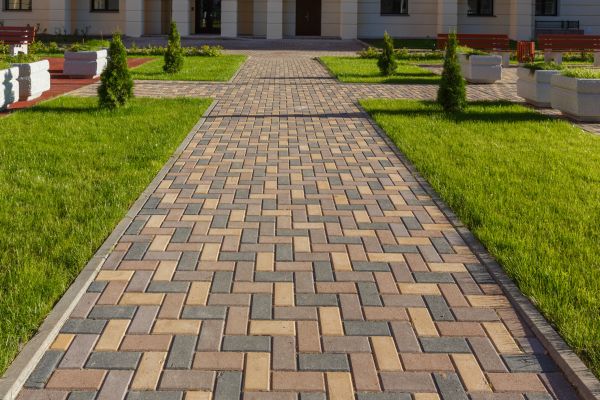 Cost of Paved Walkway Service in Mishawaka